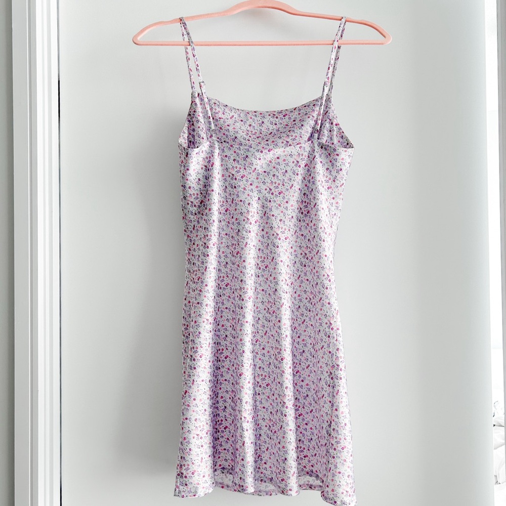 Princess Polly lilac floral satin mini slip dress - Picture 12 of 13